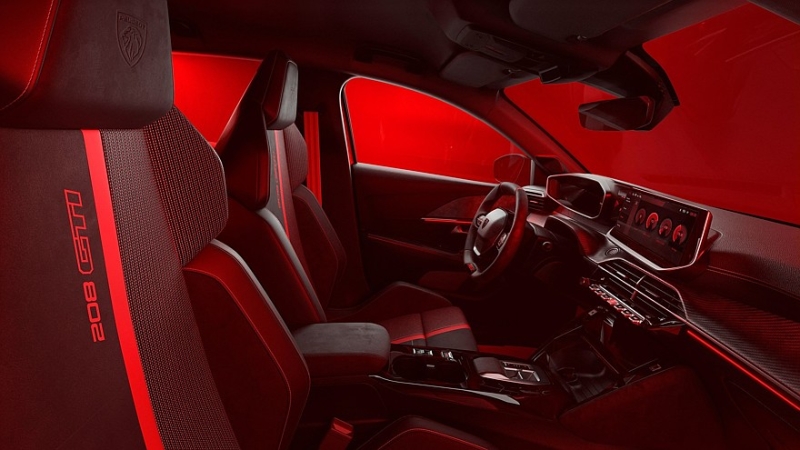 Хот-хэтч Peugeot E-208 GTi: попытка соригинальничать в условиях жесточайшей унификации