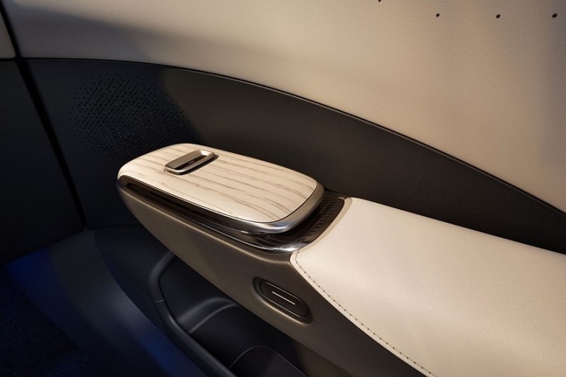 Кроссовер Xpeng G7 стал доступен к заказу: богатое оснащение, дешевле Tesla Model Y