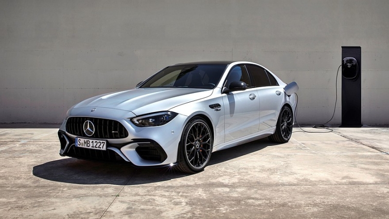 Mercedes-AMG откажется от 4-цилиндрового мотора, дальше только 6 либо 8 цилиндров