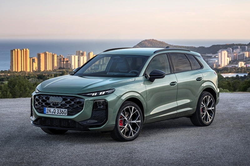 Новый Audi Q3: странности в эргономике, отделка из вторсырья и прежняя платформа