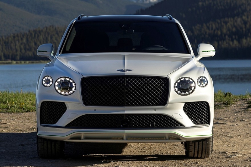 Обновлённый Bentley Bentayga Speed: минус 4 цилиндра, плюс 15 л.с. и дрифт-режим