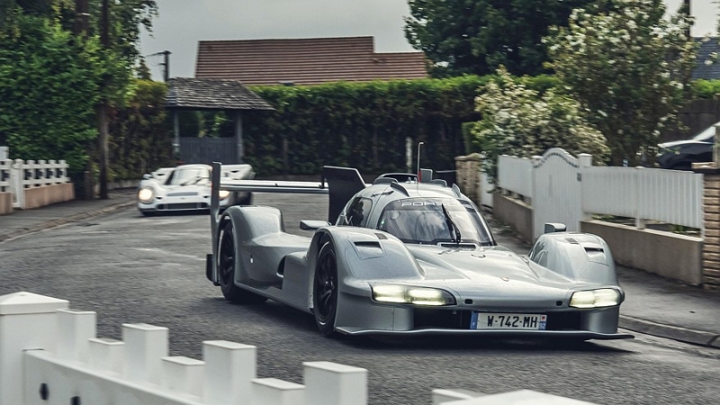 Porsche 963 RSP: дорожная версия спортпрототипа, сделанная для Роджера Пенске