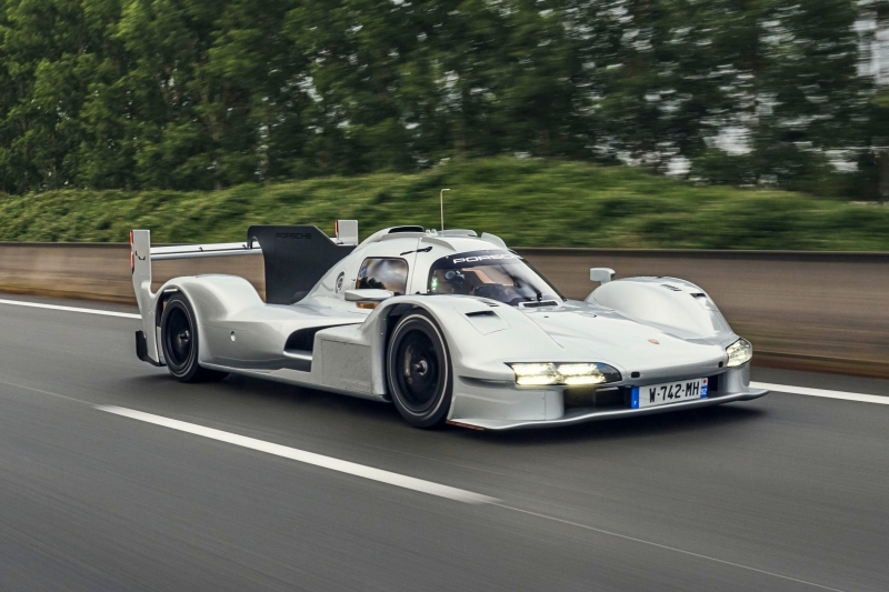 Porsche 963 RSP: дорожная версия спортпрототипа, сделанная для Роджера Пенске