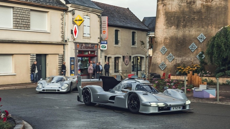 Porsche 963 RSP: дорожная версия спортпрототипа, сделанная для Роджера Пенске