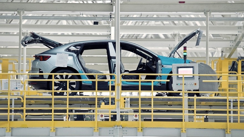 Шведско-китайский кросс-лифтбек Polestar 4 добрался до США через Южную Корею