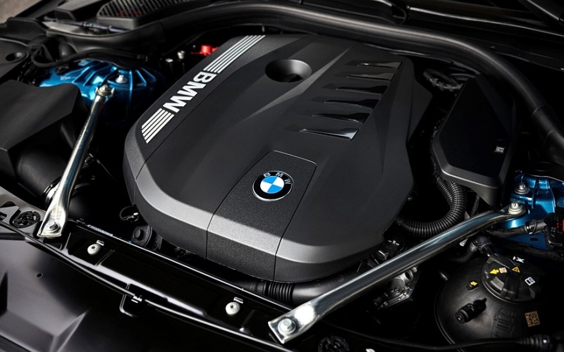 В память о былой изящности: BMW посвятила спецверсию новой «пятёрки» поколению E34