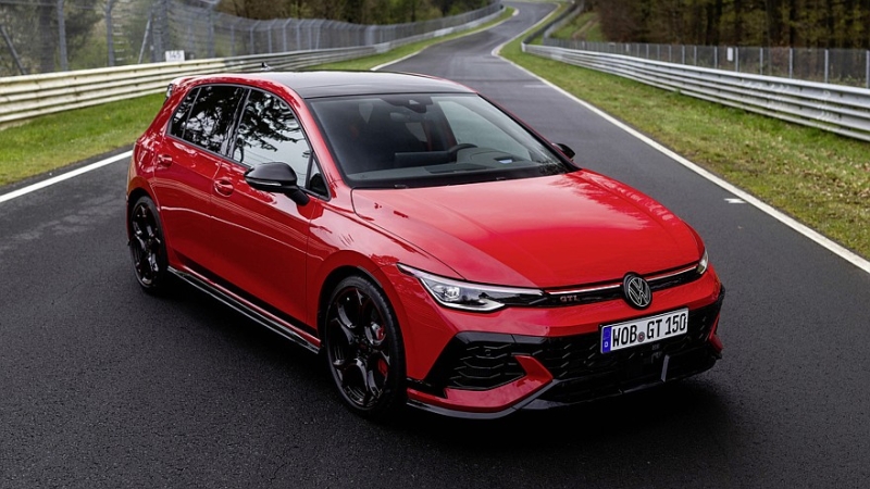 Volkswagen Golf GTI отмечает 50-летие юбилейной версией с форсированным мотором