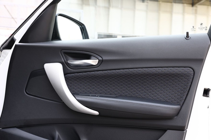 BMW 1 Series II (F20) с пробегом: проблемы тонкого ЛКП и бедненькие, но качественные салоны