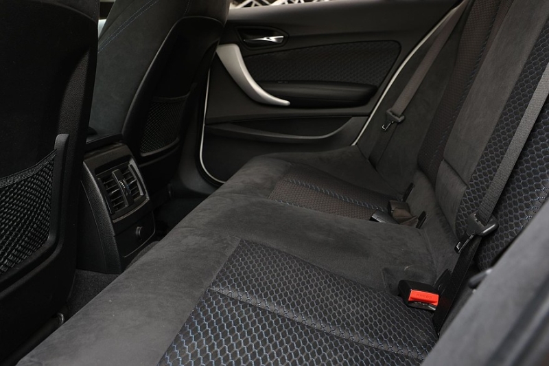 BMW 1 Series II (F20) с пробегом: проблемы тонкого ЛКП и бедненькие, но качественные салоны