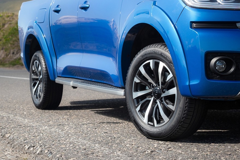 Бодрые камнеудалители и спящие грунтозацепы: тест шин Ikon Character Aqua SUV