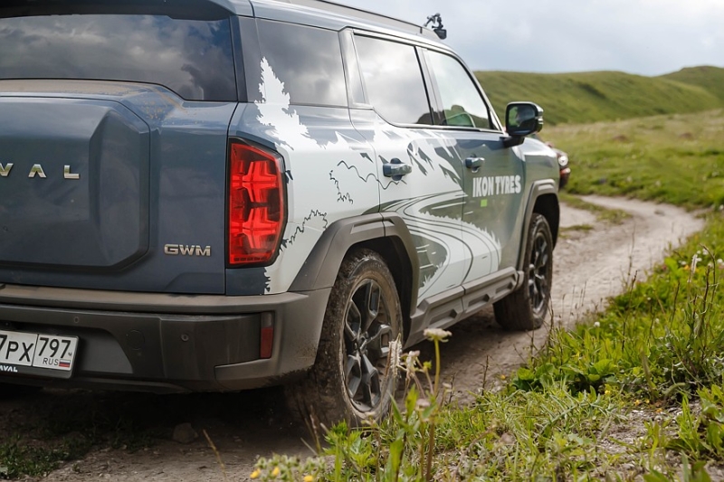 Бодрые камнеудалители и спящие грунтозацепы: тест шин Ikon Character Aqua SUV