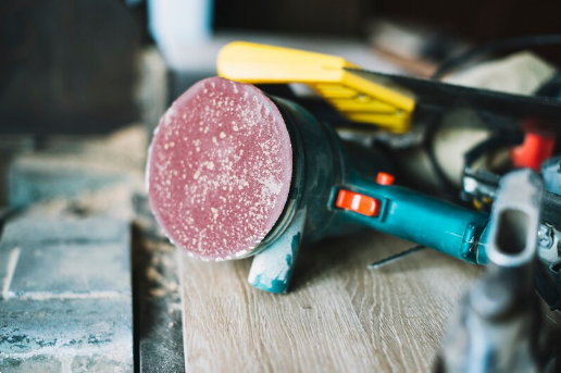 Что из себя представляет шлифовальная машинка