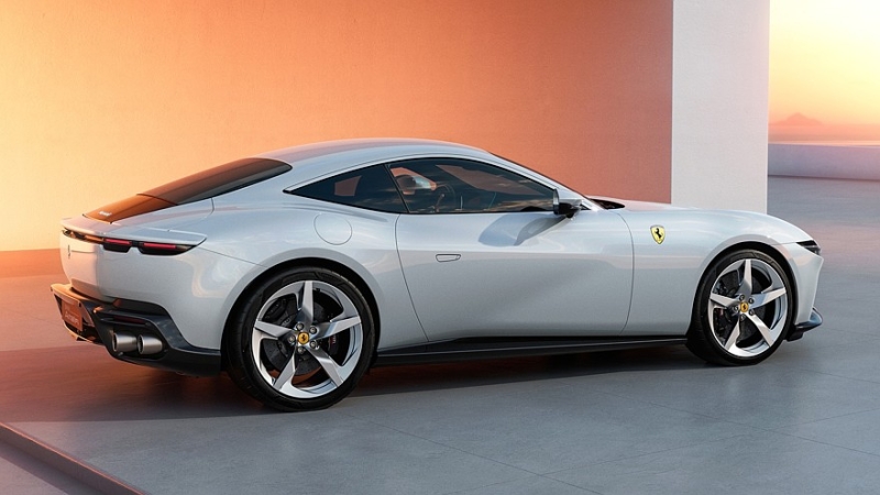 Ferrari Amalfi пришёл на смену модели Roma: тот же профиль, но с массой новых деталей