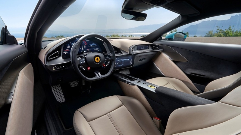 Ferrari Amalfi пришёл на смену модели Roma: тот же профиль, но с массой новых деталей