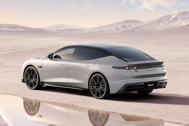 Lynk & Co 10 EM-P готовится к старту продаж: седан предложат со стандартным полным приводом
