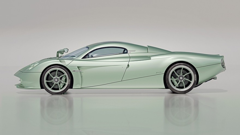 Pagani Huayra Codalunga Speedster: длинный хвост, съёмная крыша и 7-ступенчатая МКП