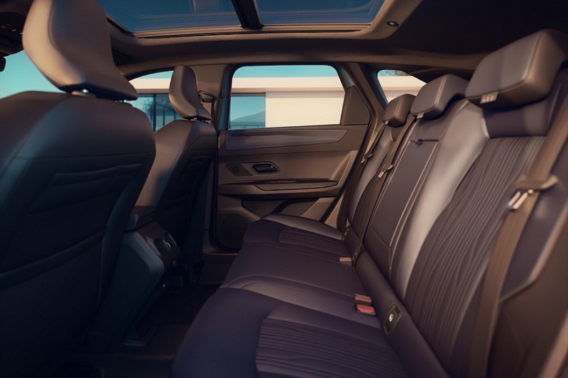 Представлен кроссовер Renault Boreal для небогатых рынков: пока без электрификации