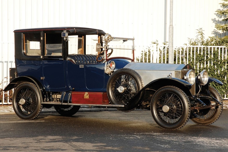 С потолка вода: что ломается в механизме автомобильного люка и что с этим делать