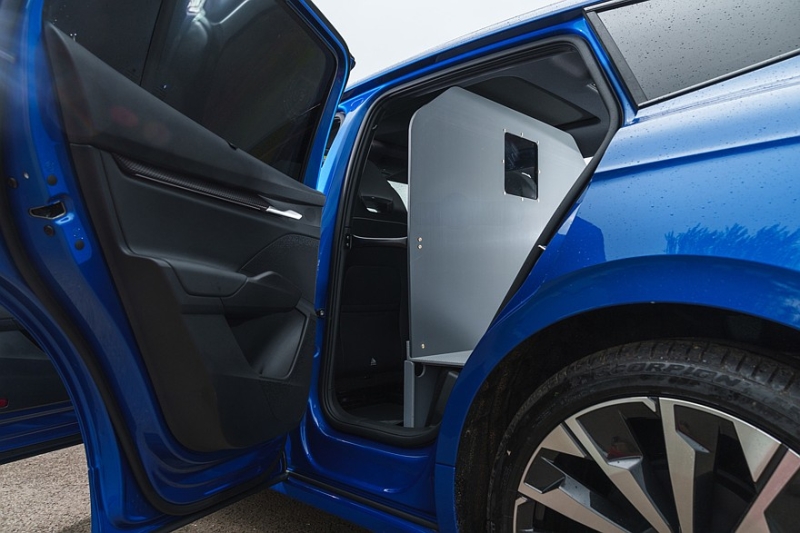 Skoda Enyaq Cargo: британцы превратили кроссовер в фургон