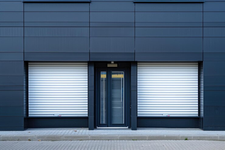 Рольставни на магазин и офис защита и удобство