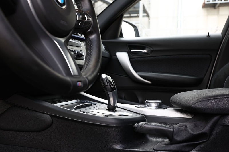 BMW 1 Series II (F20) с пробегом: слабые тормоза, неудачная рейка и слишком горячие моторы