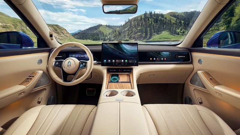 Большой кроссовер AITO M7 второго поколения показался на новых официальных снимках