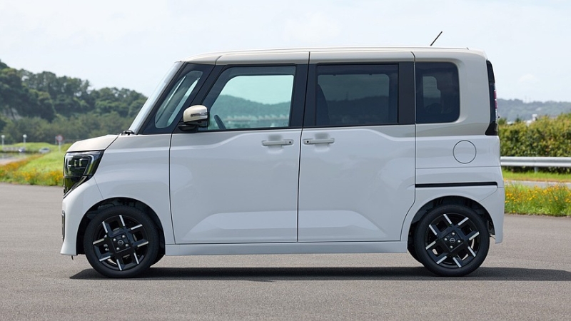 Дебютировало трио новых кей-каров: Nissan Roox, Mitsubishi Delica Mini и eK Space