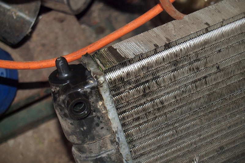 Главное - не повредить: как, зачем и когда мыть радиаторы