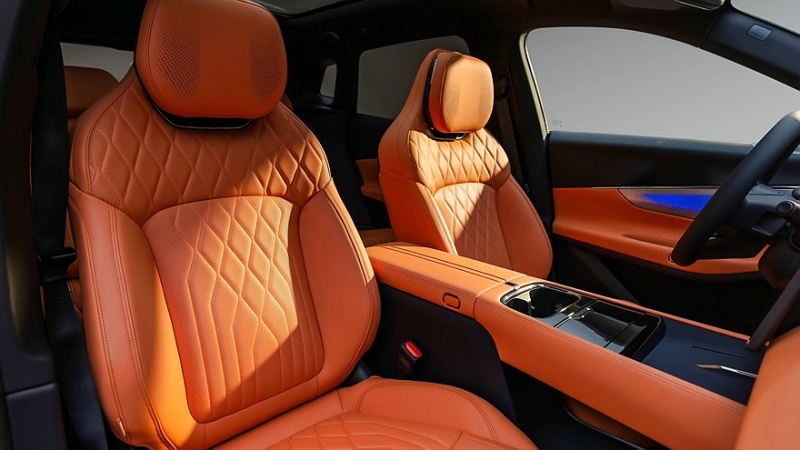 Кроссовер Lynk & Co 08 на платформе Volvo: рестайлинг на фоне падения продаж