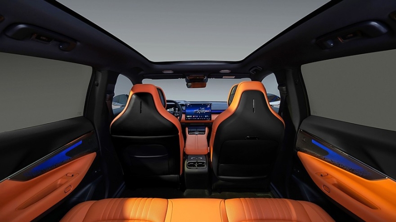 Кроссовер Lynk & Co 08 на платформе Volvo: рестайлинг на фоне падения продаж