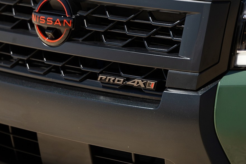 Nissan Frontier обзавёлся новой топовой версией Pro-4X R и стал «богаче»