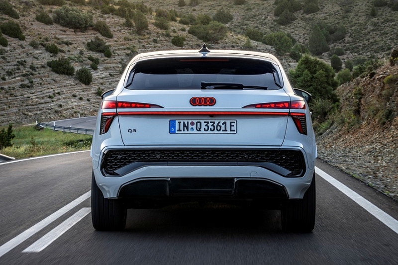 Новый Audi Q3 обзавёлся купеобразной версией Sportback: профиль ниже, цены выше