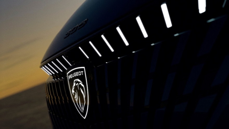 Обновлённый Peugeot 308: двухэтажные фары без подтёков и технические доработки