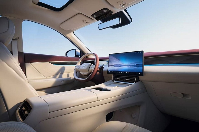 Представлен кроссовер Dongfeng Aeolus L8, его планируют привезти в Россию