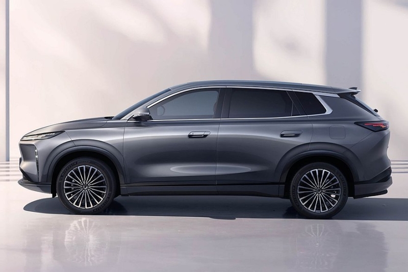 Представлен кроссовер Dongfeng Aeolus L8, его планируют привезти в Россию