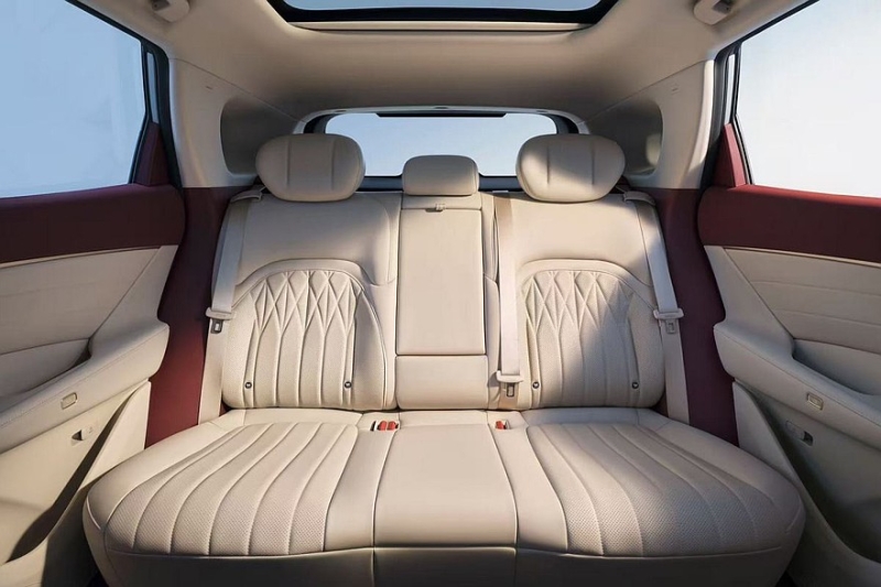 Представлен кроссовер Dongfeng Aeolus L8, его планируют привезти в Россию