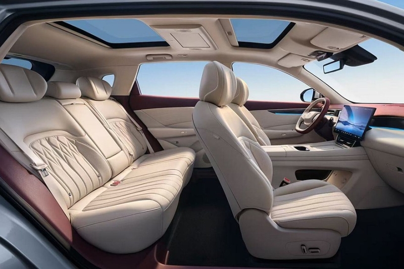 Представлен кроссовер Dongfeng Aeolus L8, его планируют привезти в Россию