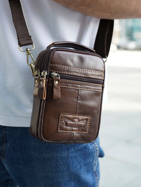 Мужской стиль и сумки: гармония функциональности и элегантности