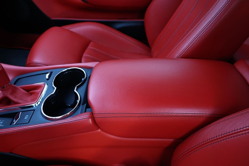 С сердцем от Ferrari: опыт владения Maserati GranTurismo I (М145)