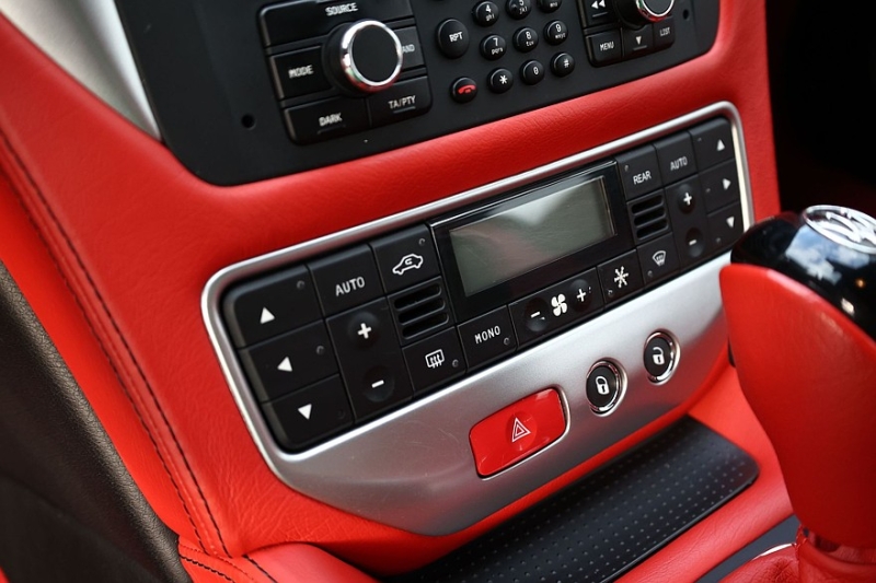 С сердцем от Ferrari: опыт владения Maserati GranTurismo I (М145)