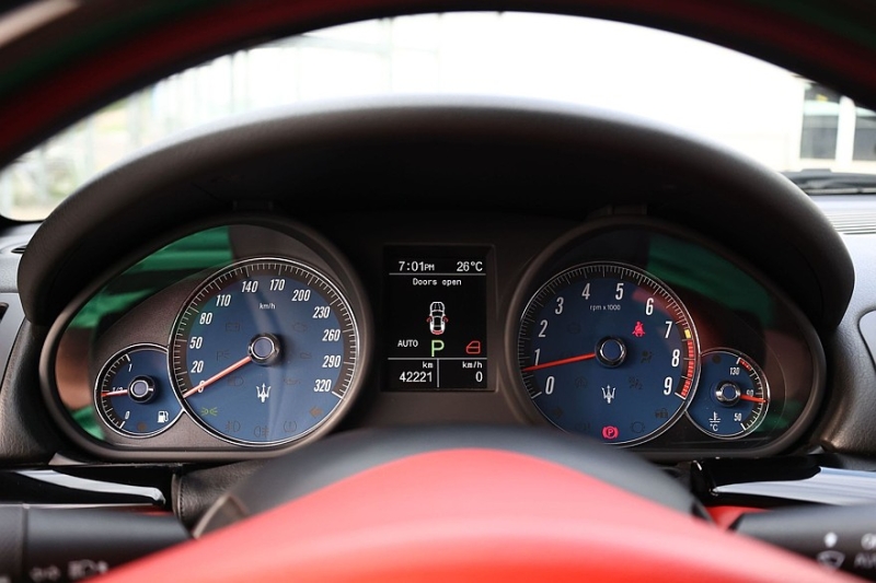 С сердцем от Ferrari: опыт владения Maserati GranTurismo I (М145)