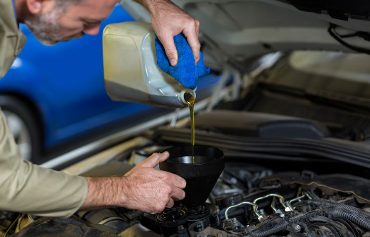 Аппаратная замена масла в двигателе и коробке передач: технология, преимущества и особенности процесса