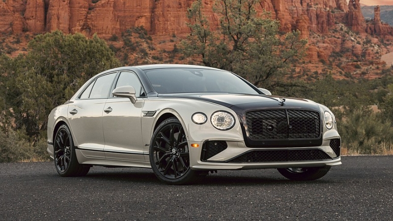 Bentley намерена последовать примеру Porsche и оставить своим моделям ДВС