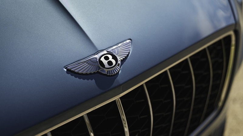 Bentley намерена последовать примеру Porsche и оставить своим моделям ДВС