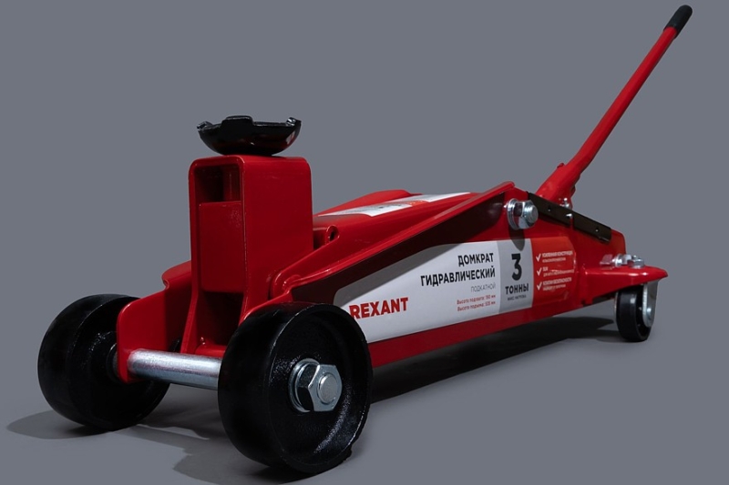 Главное – безопасность: как выбрать домкрат и как им правильно пользоваться