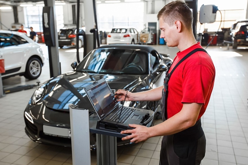 Готовим авто к холодам: какие технические жидкости осенью нужно проверить или заменить