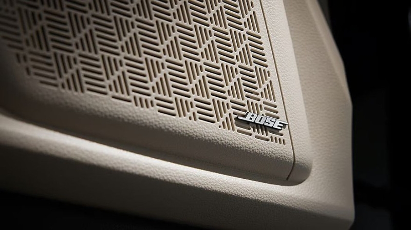 Kia обновила роскошный минивэн Carnival Hi Limousine, цены известны