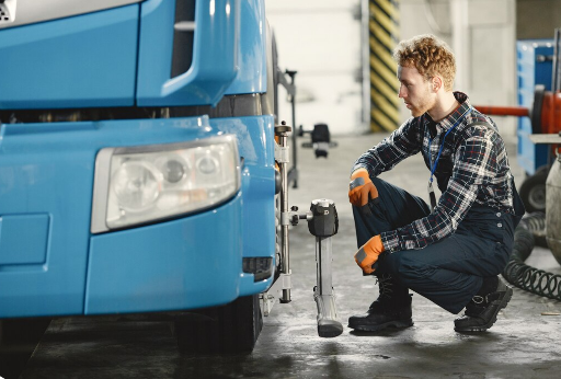 Техническое обслуживание грузовых автомобилей: основа надежности и безопасности