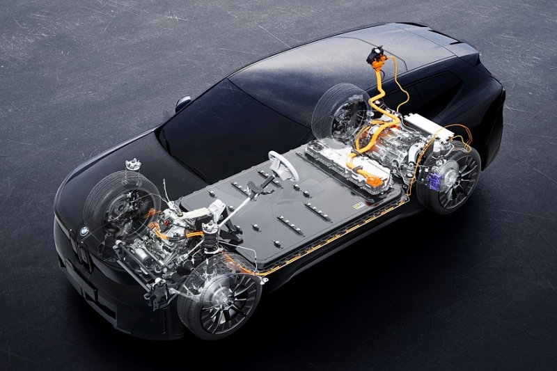 Новый BMW iX3: узкие ноздри, эксцентричный салон, 800 вольт и суперкомпьютеры