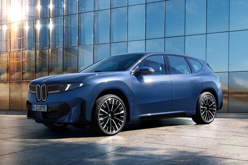 Новый BMW iX3: узкие ноздри, эксцентричный салон, 800 вольт и суперкомпьютеры